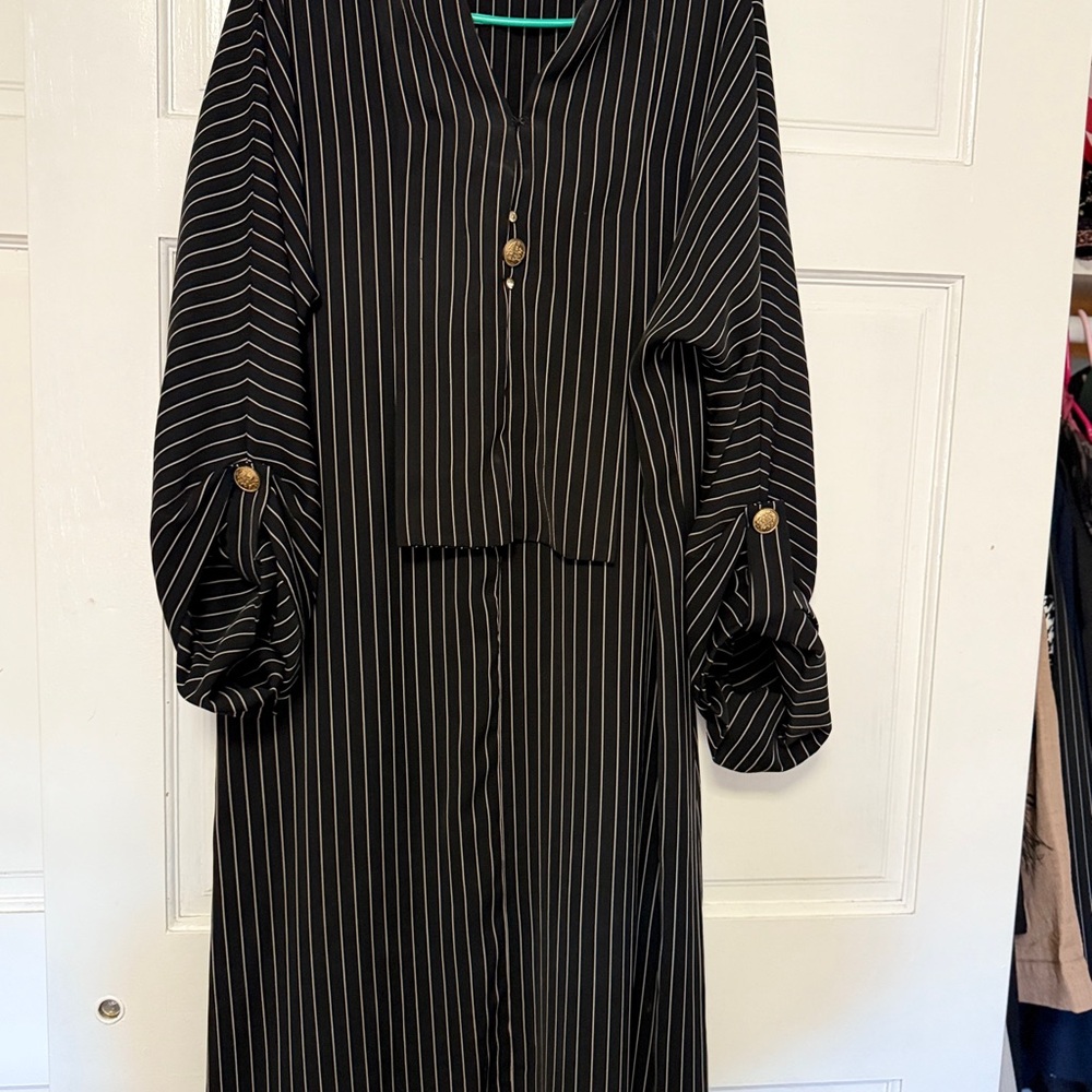 Black abaya - Picture 2 of 4